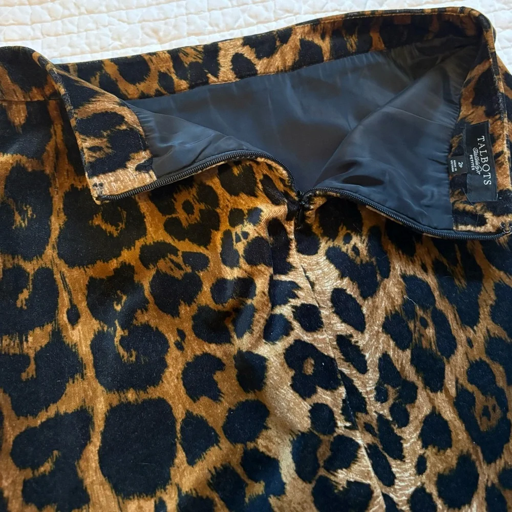 Leopard Skirt for petite ladies - Picture 9 of 16